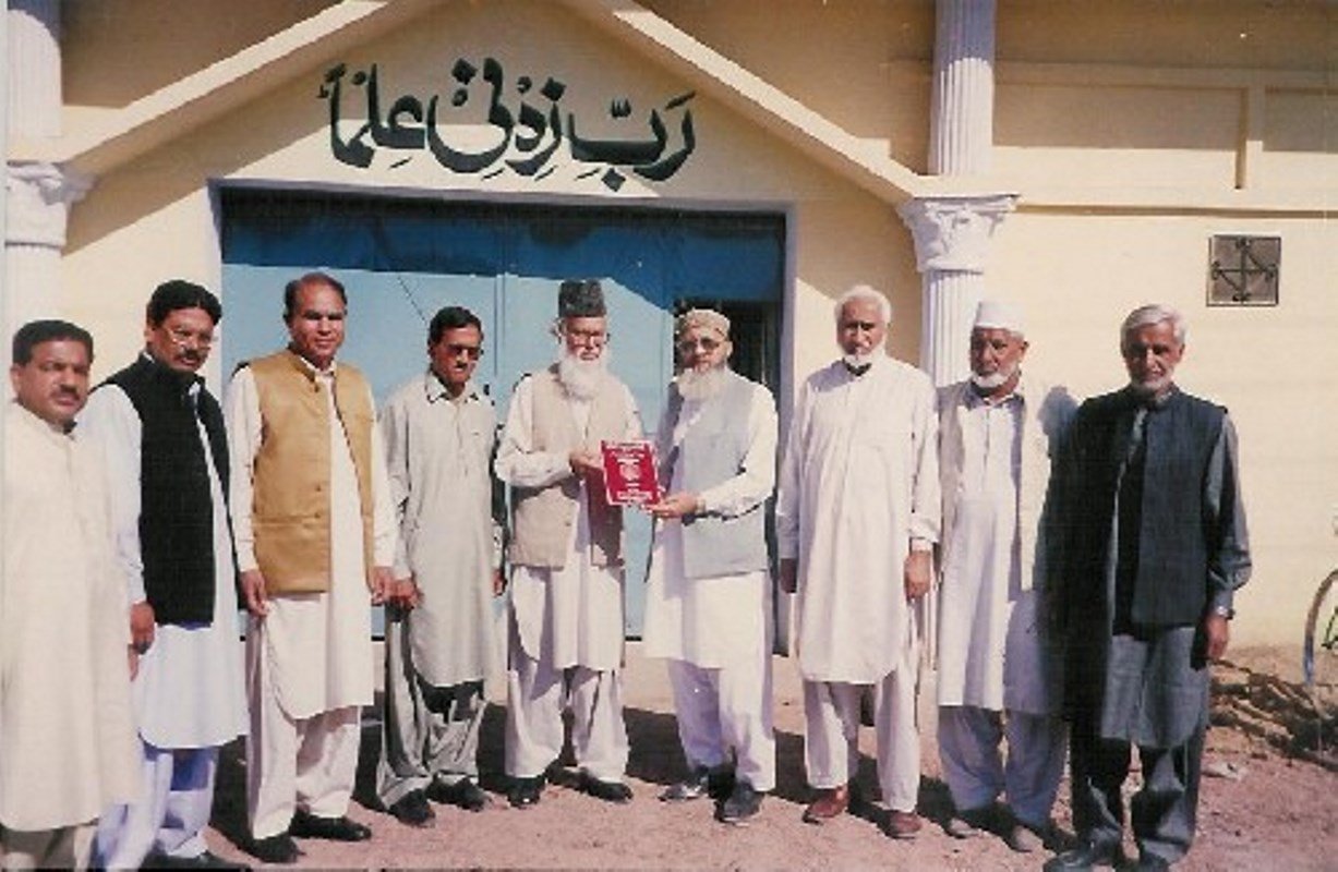 al-iqbal_science_lab_001
